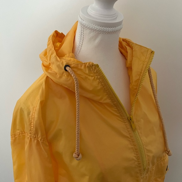 Vintage Izod Lacoste Yellow Quarter Zip Hooded Men’s Windbreaker Size M - Picture 4 of 11